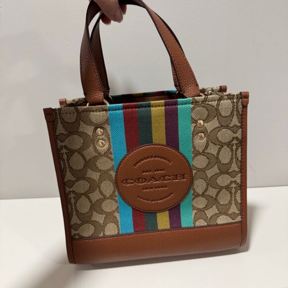 Coach Dempsey Tote Bag 22 In Signature Jacquard With Coach Patch And Stripe - Picture 10 of 16